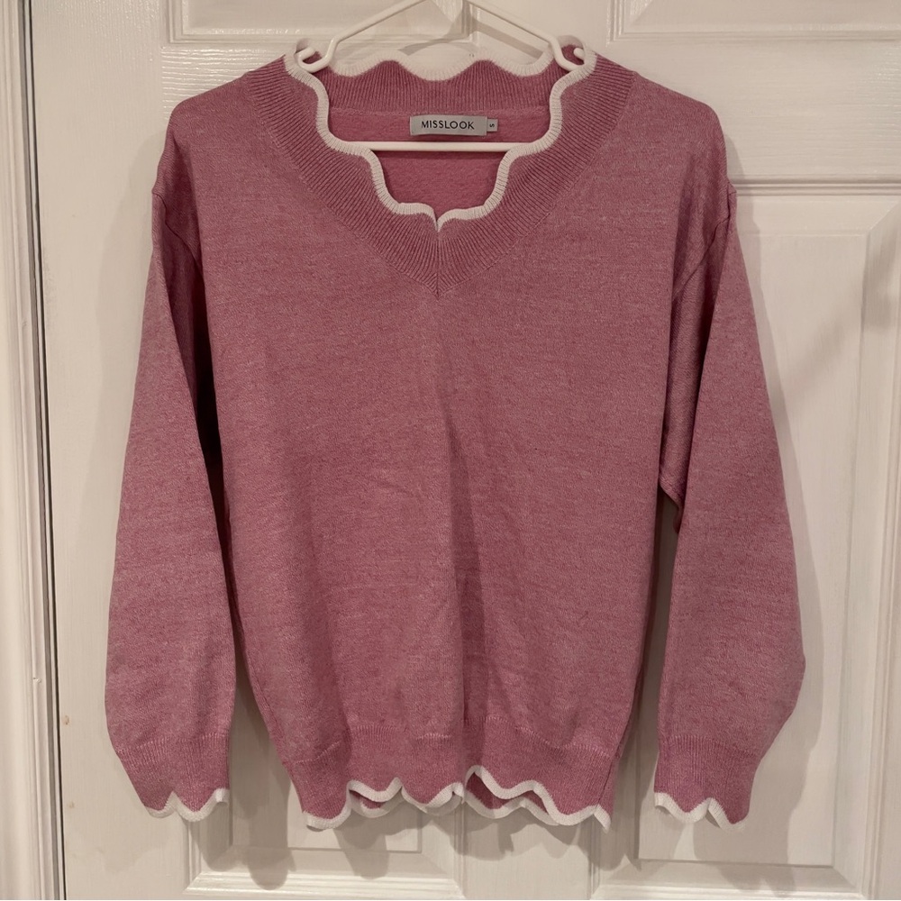 MISSLOOK Pink and White V-Neck Sweater with Scalloped Trim